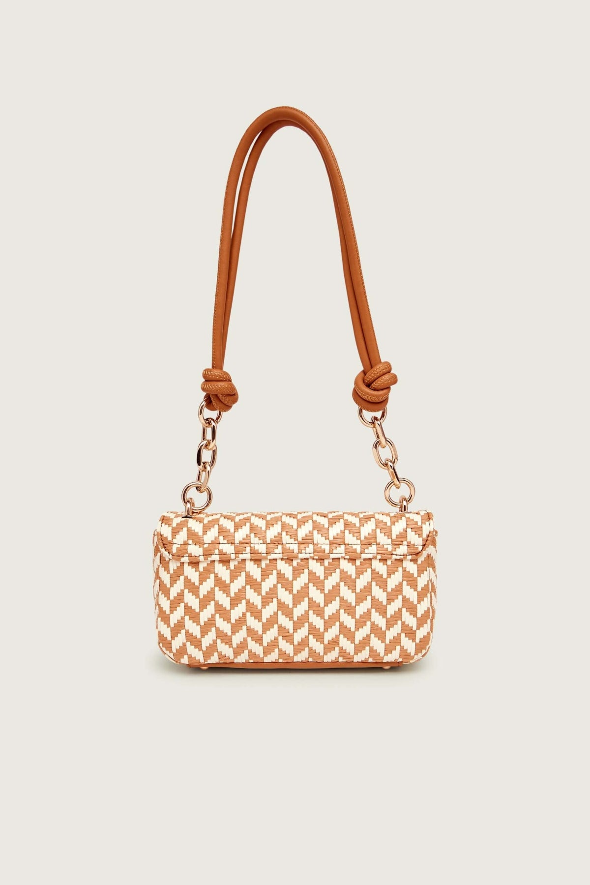 GUESS HWWG  en color CGM  (2)