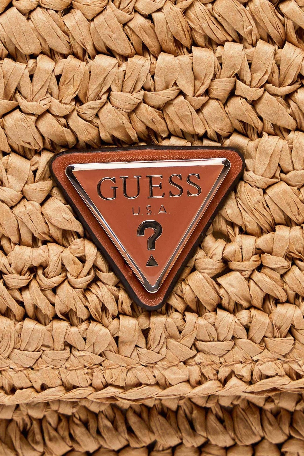 GUESS HWWG  en color NTC  (3)