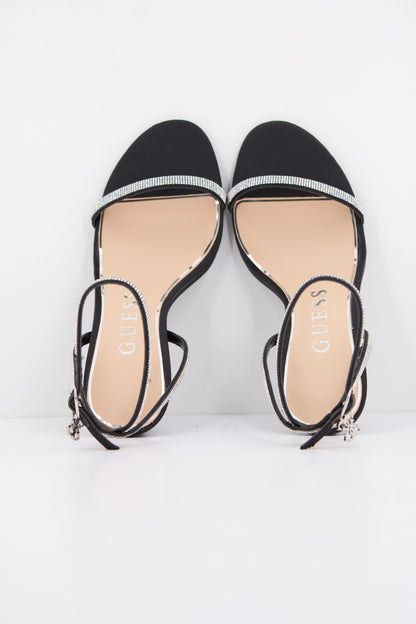 GUESS CHARMER en color BLACK  (3)
