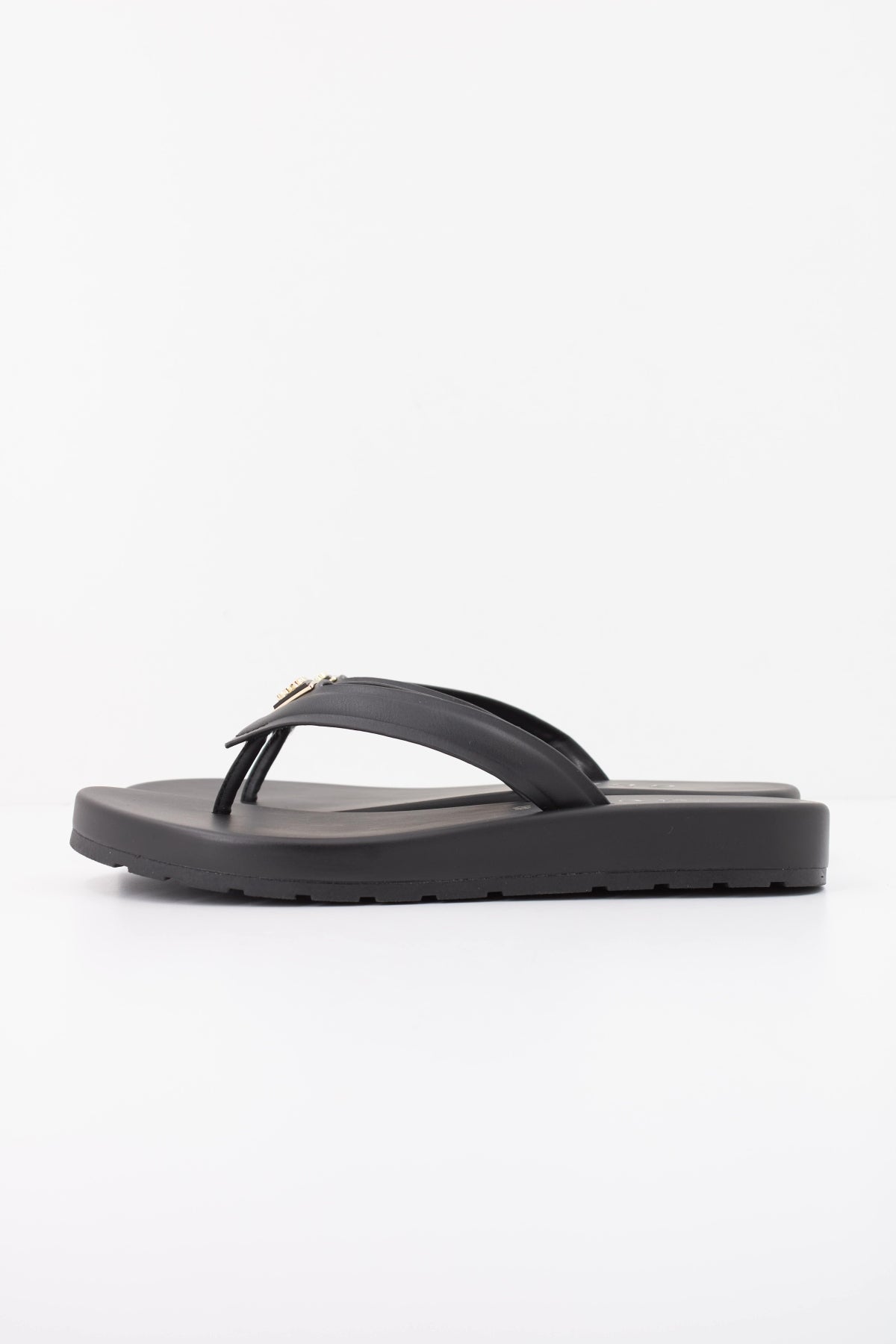 GUESS FLJCNY ELE en color BLACK  (1)