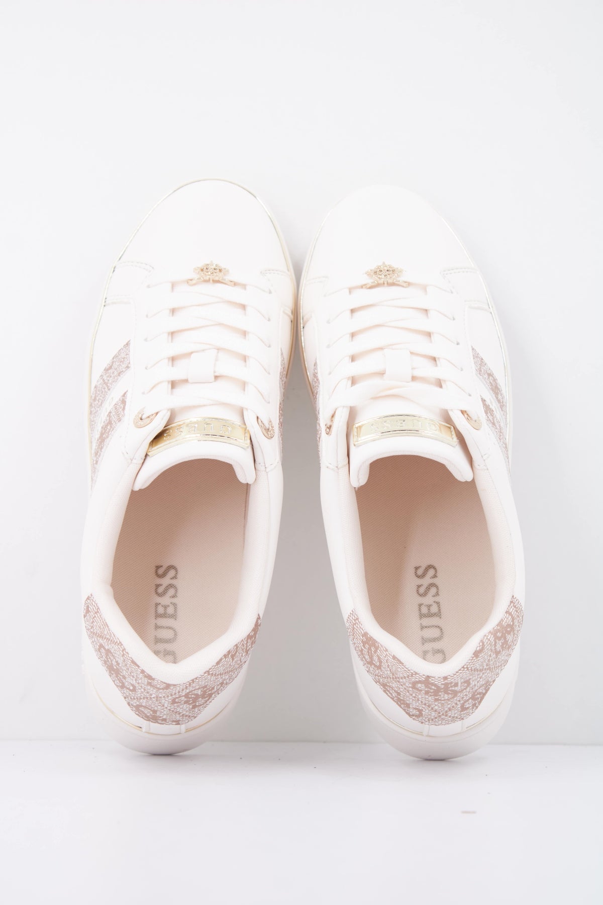 GUESS FLTBRL ELE BARLIE en color BONE  (3)