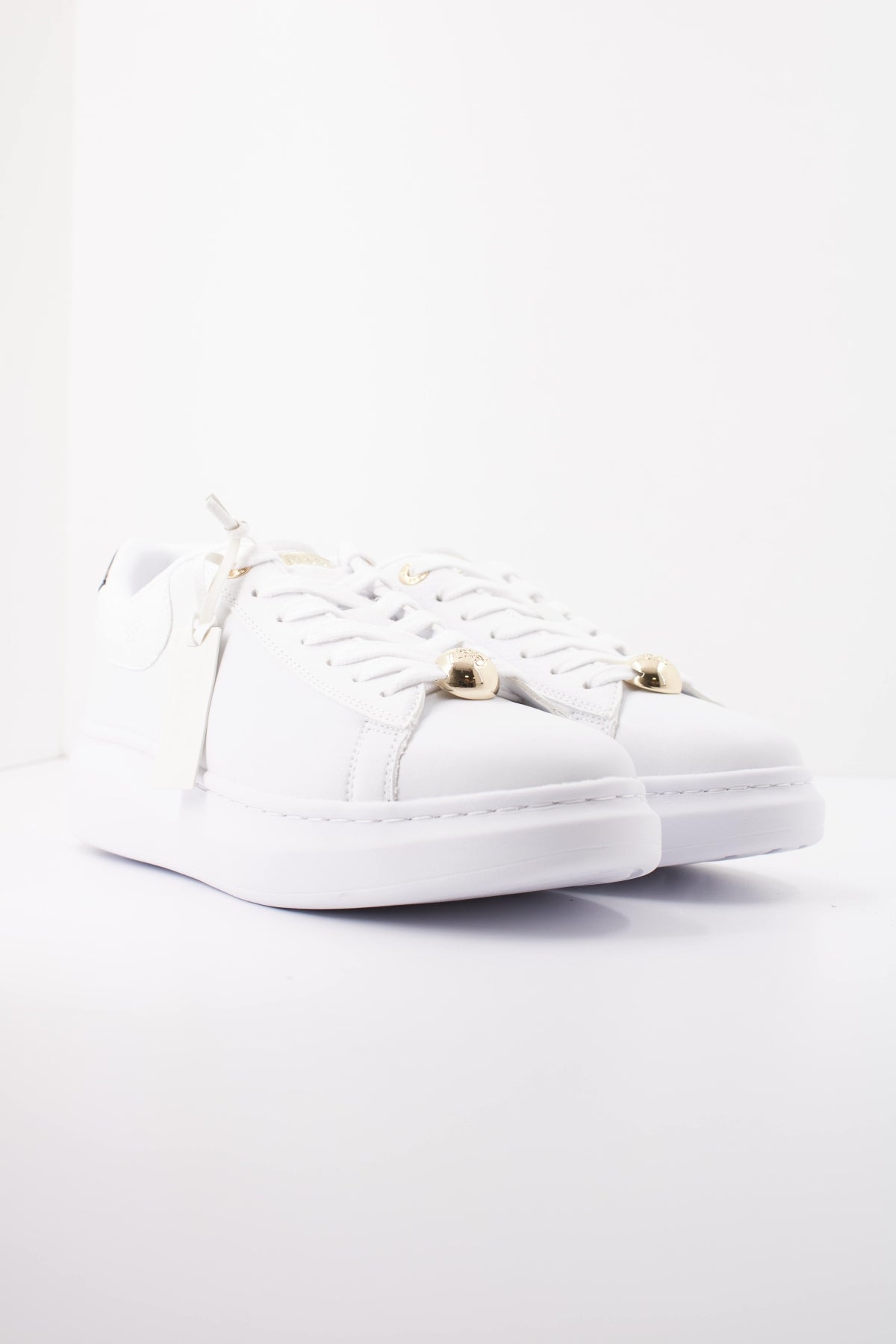 GUESS FLTFRE LEA FIREUP en color WHITE  (2)