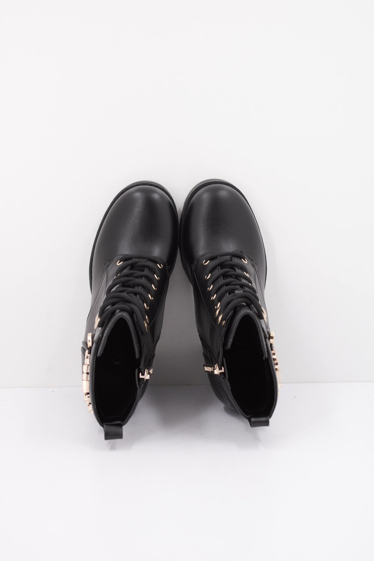 GUESS FLFNEE ELE BOTIN N en color BLACK  (3)