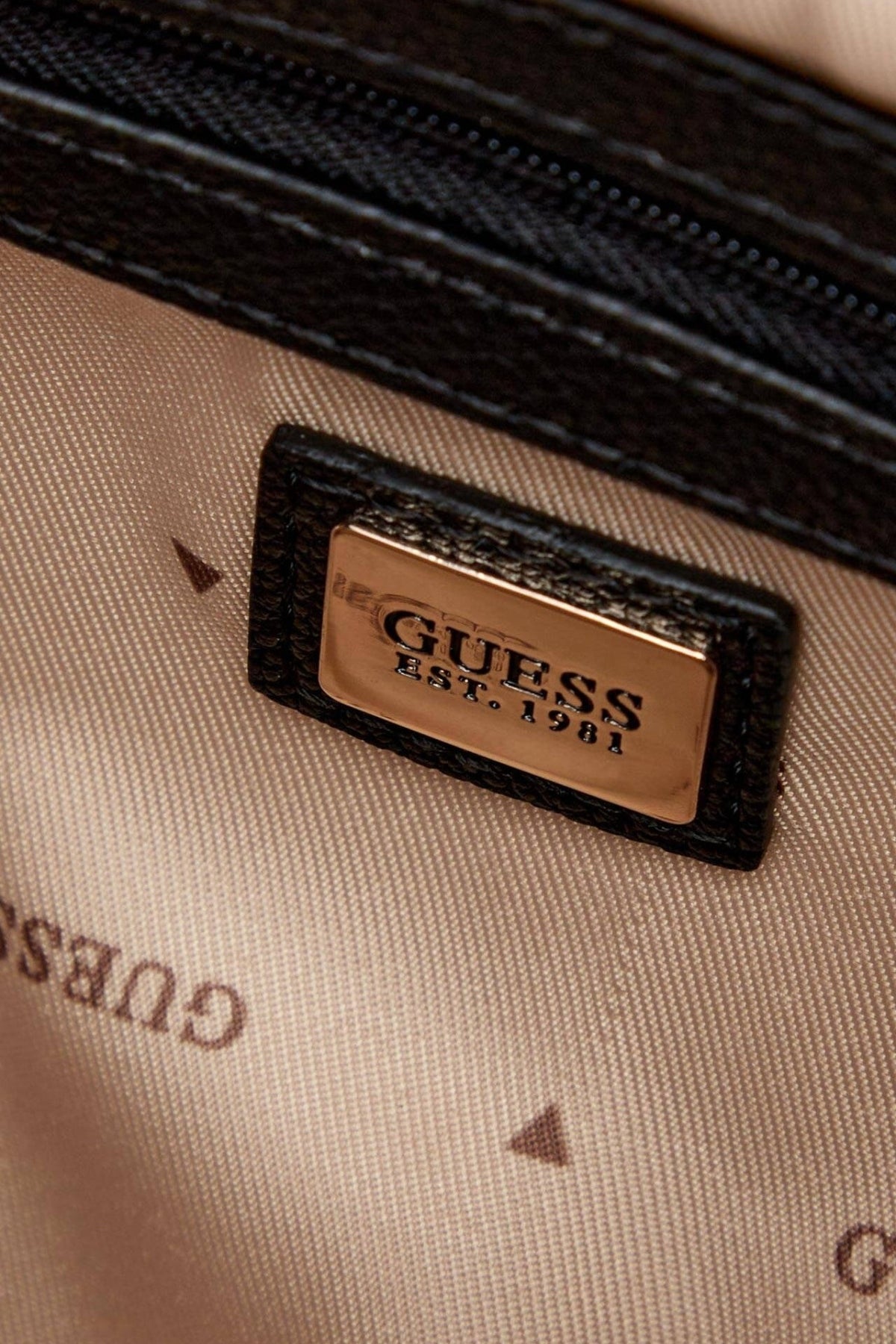 GUESS HWTG  ANTONIA en color BLA  (4)