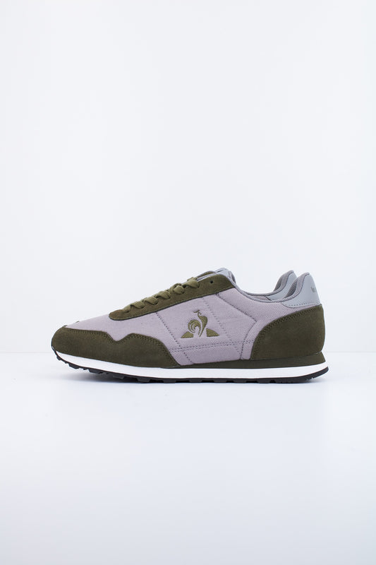 LE COQ SPORTIF ASTRA TWILL en color TNMOLV  (1)