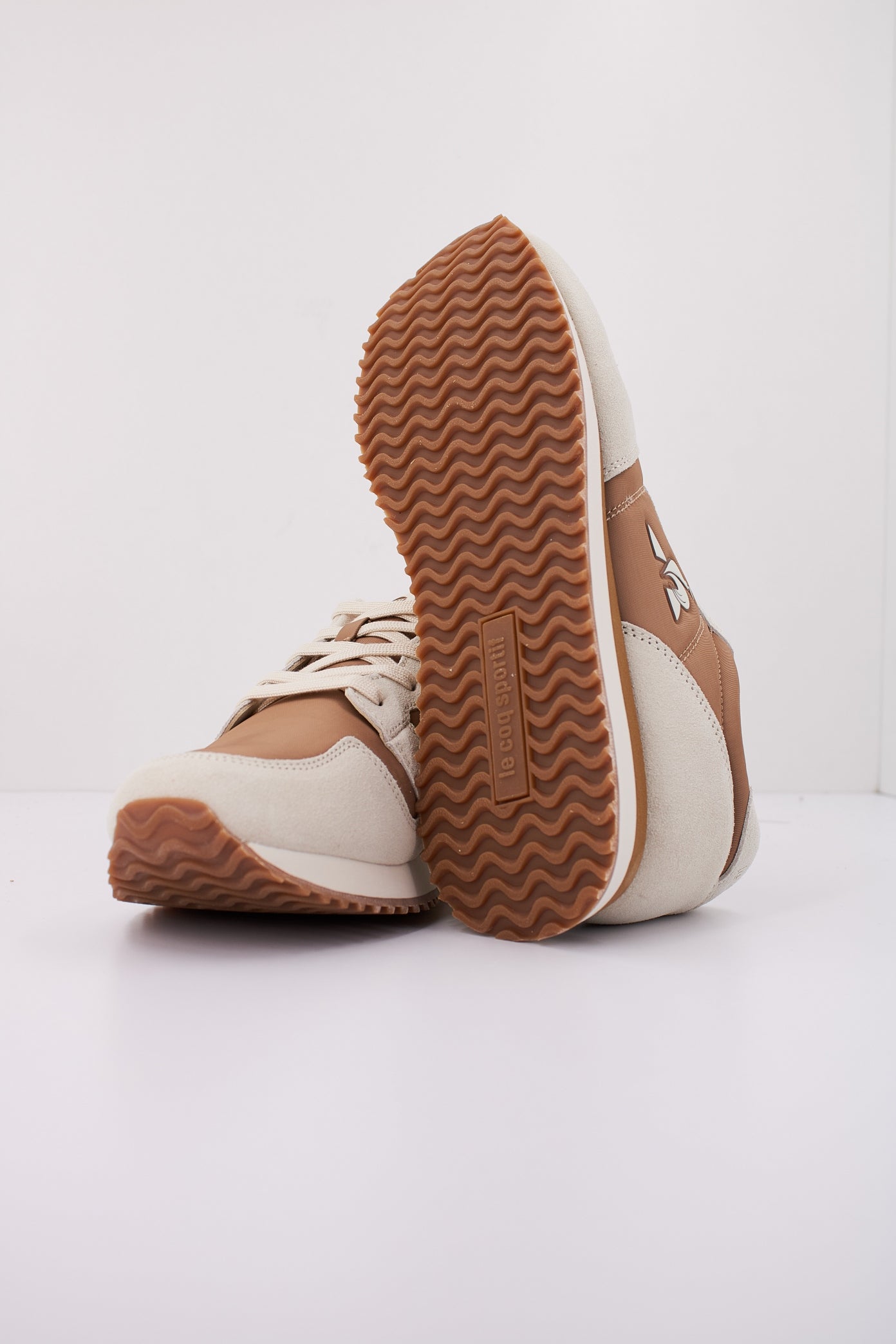 LE COQ SPORTIF PLATINIUM_ en color BROWN  (5)