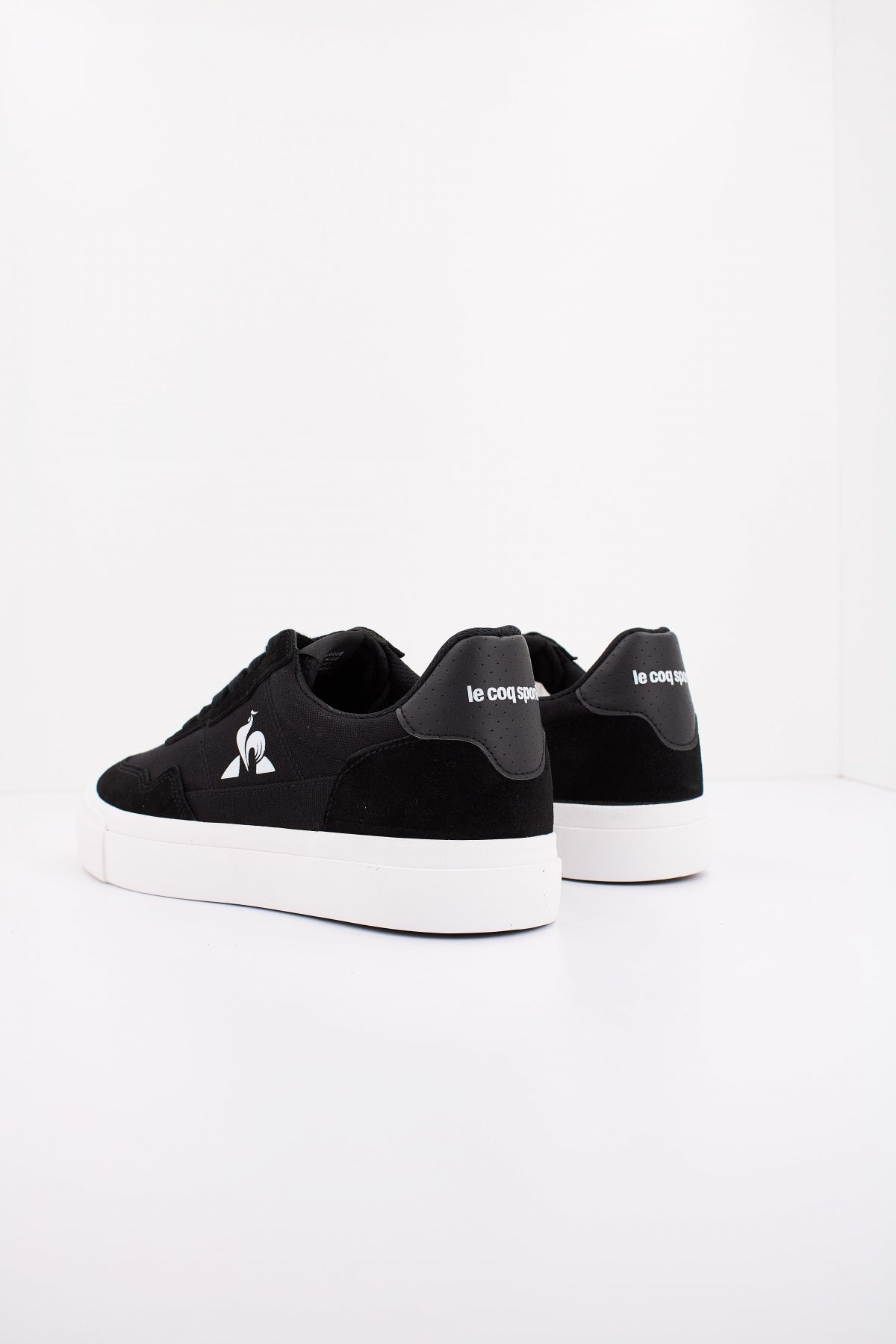 LE COQ SPORTIF LCS OLLIE en color BLCKWHT  (4)