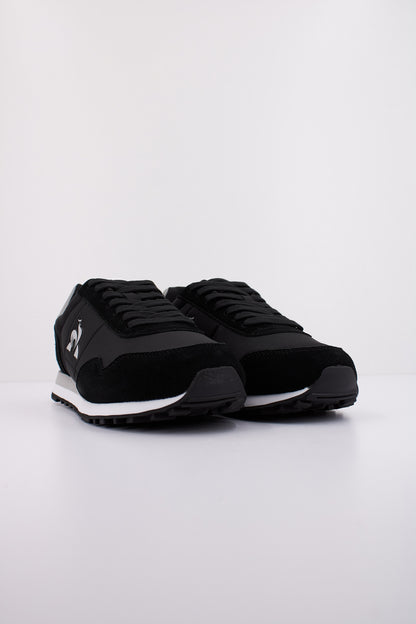 LE COQ SPORTIF ASTRA  en color BLKSLV  (2)