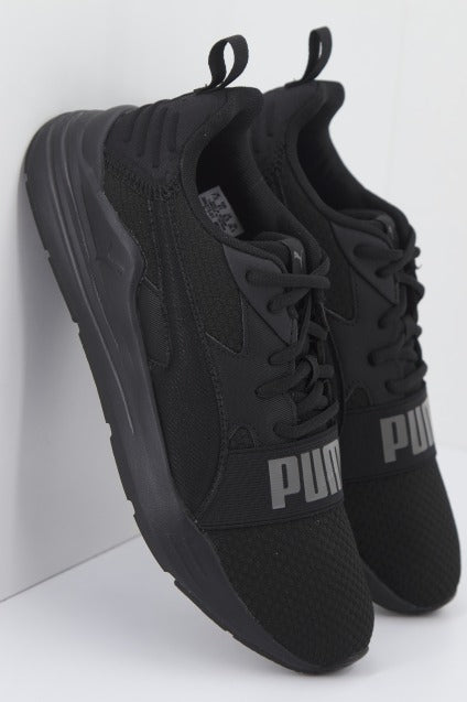 PUMA  WIRED RUN PURE en color BLACK  (1)