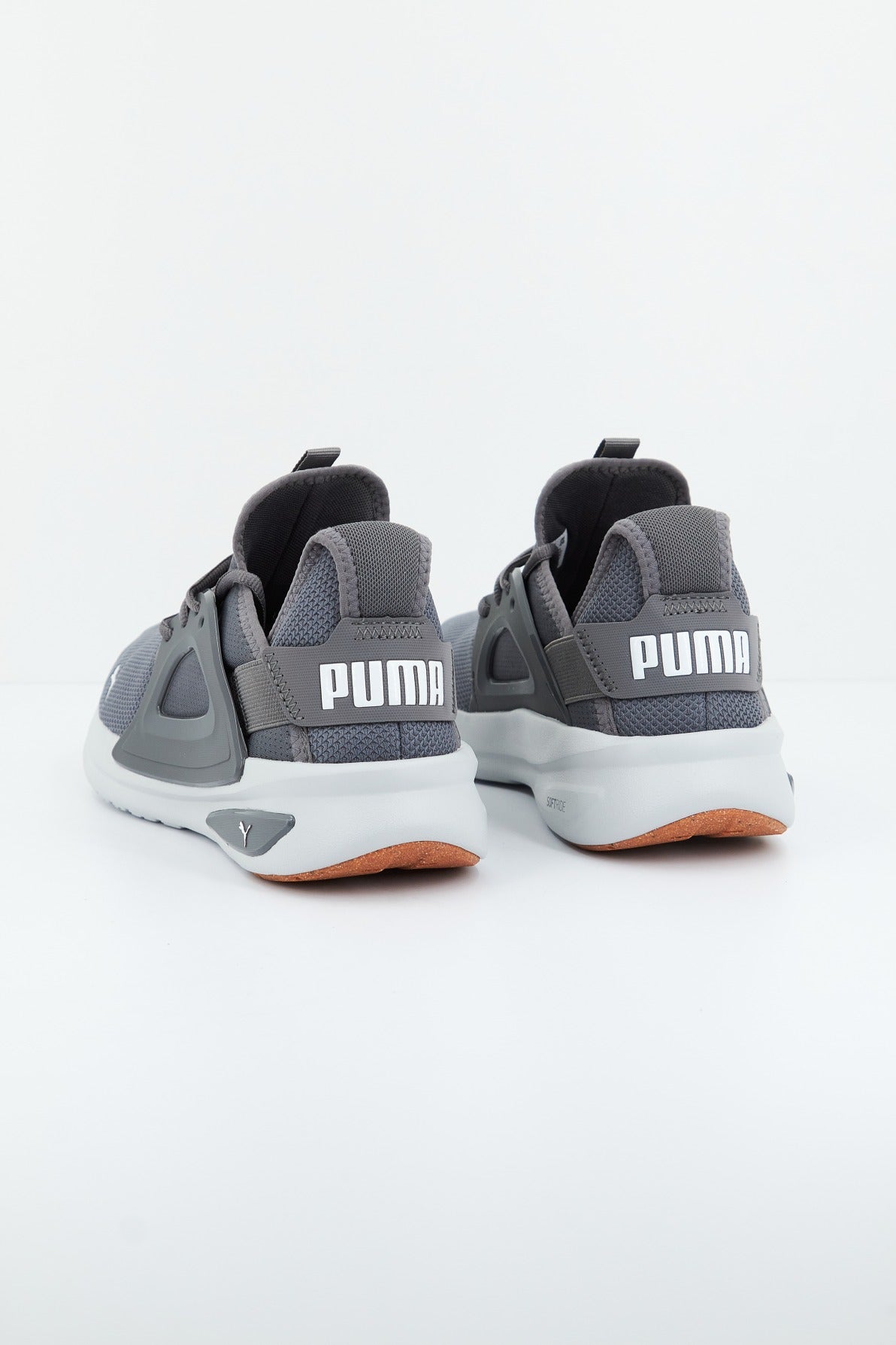 PUMA SOFTRIDE ENZO EVO BE en color GRAY  (2)