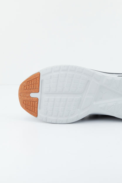 PUMA SOFTRIDE ENZO EVO BE en color GRAY  (4)