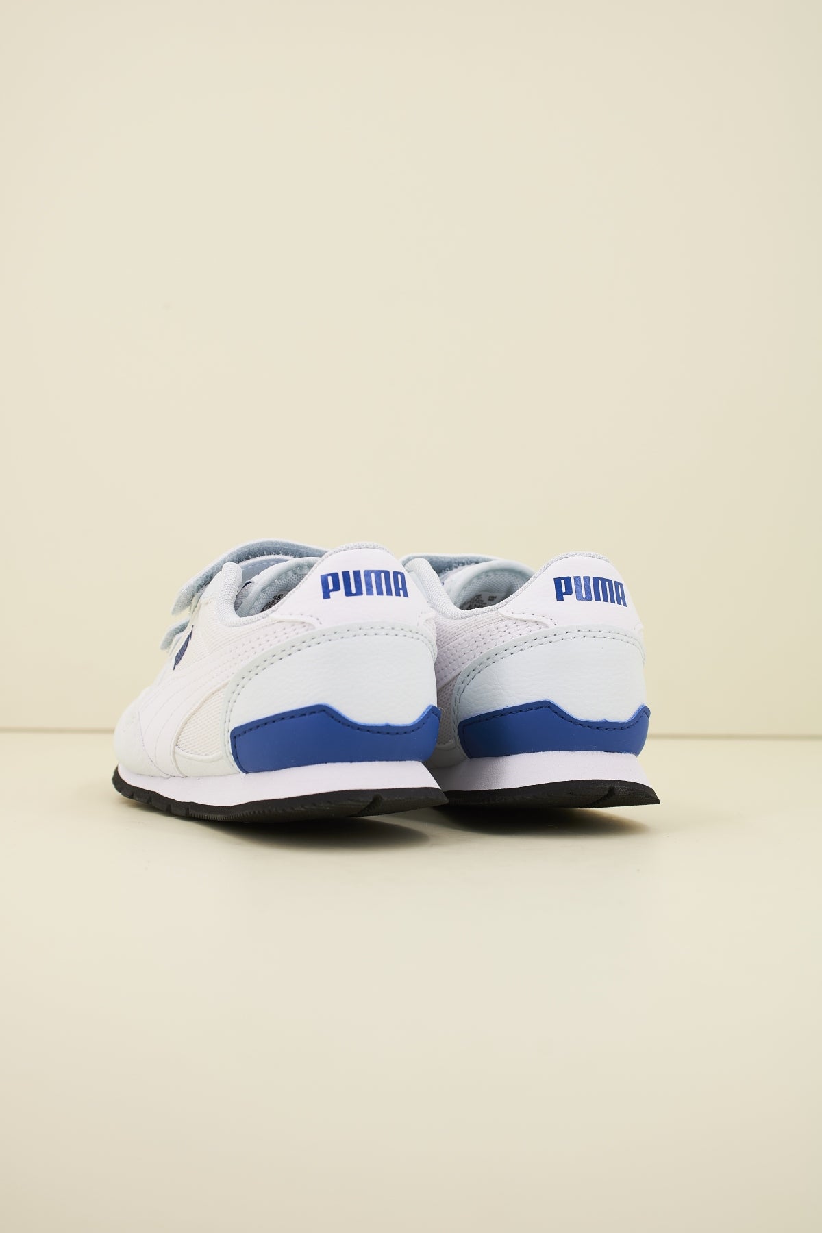 PUMA  en color WHITE  (3)
