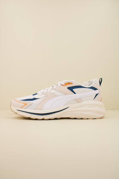 PUMA HYPNOTIC en color WHITE  (1)