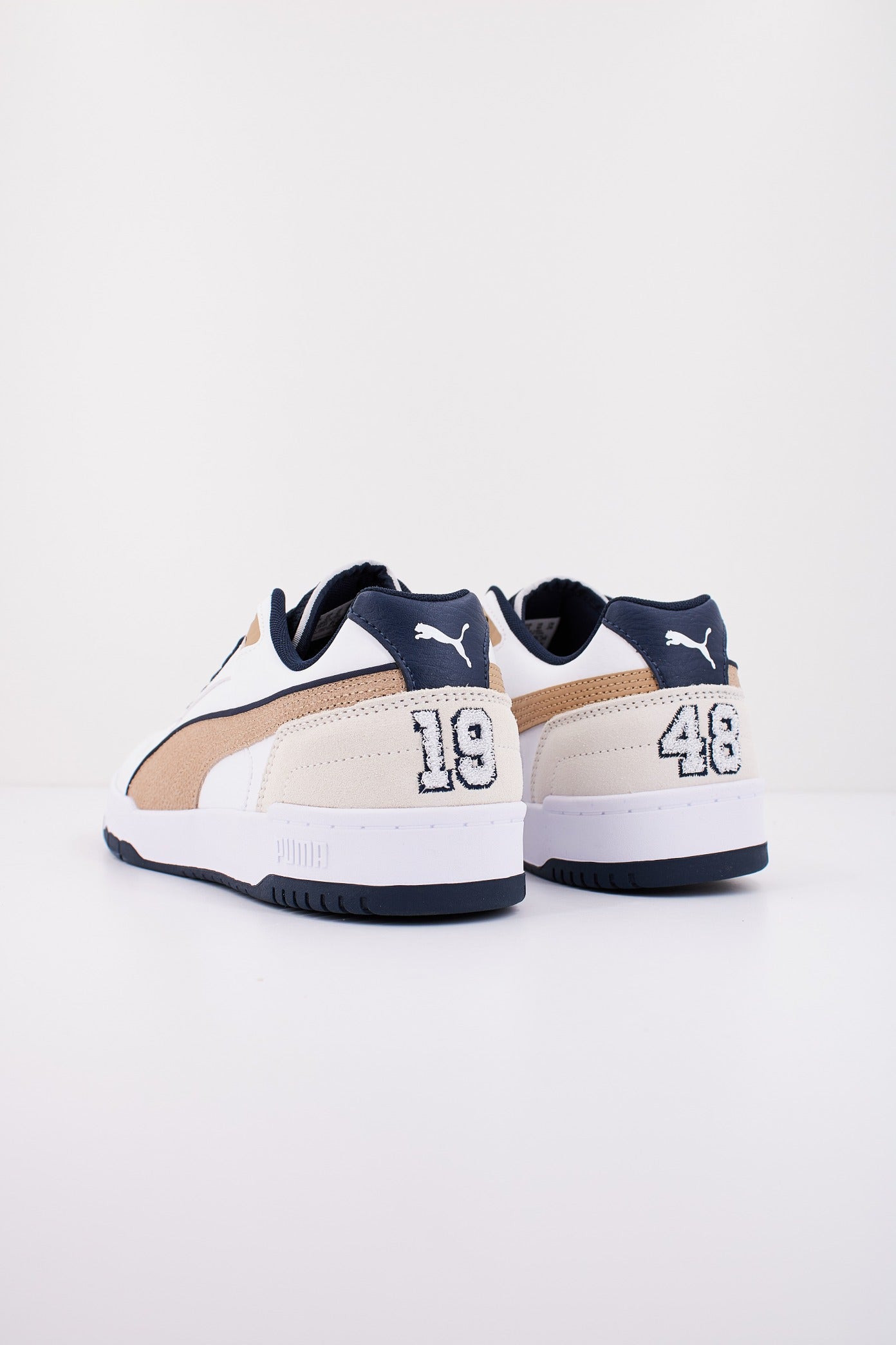 PUMA CAVEN . LUX en color WHITE  (3)
