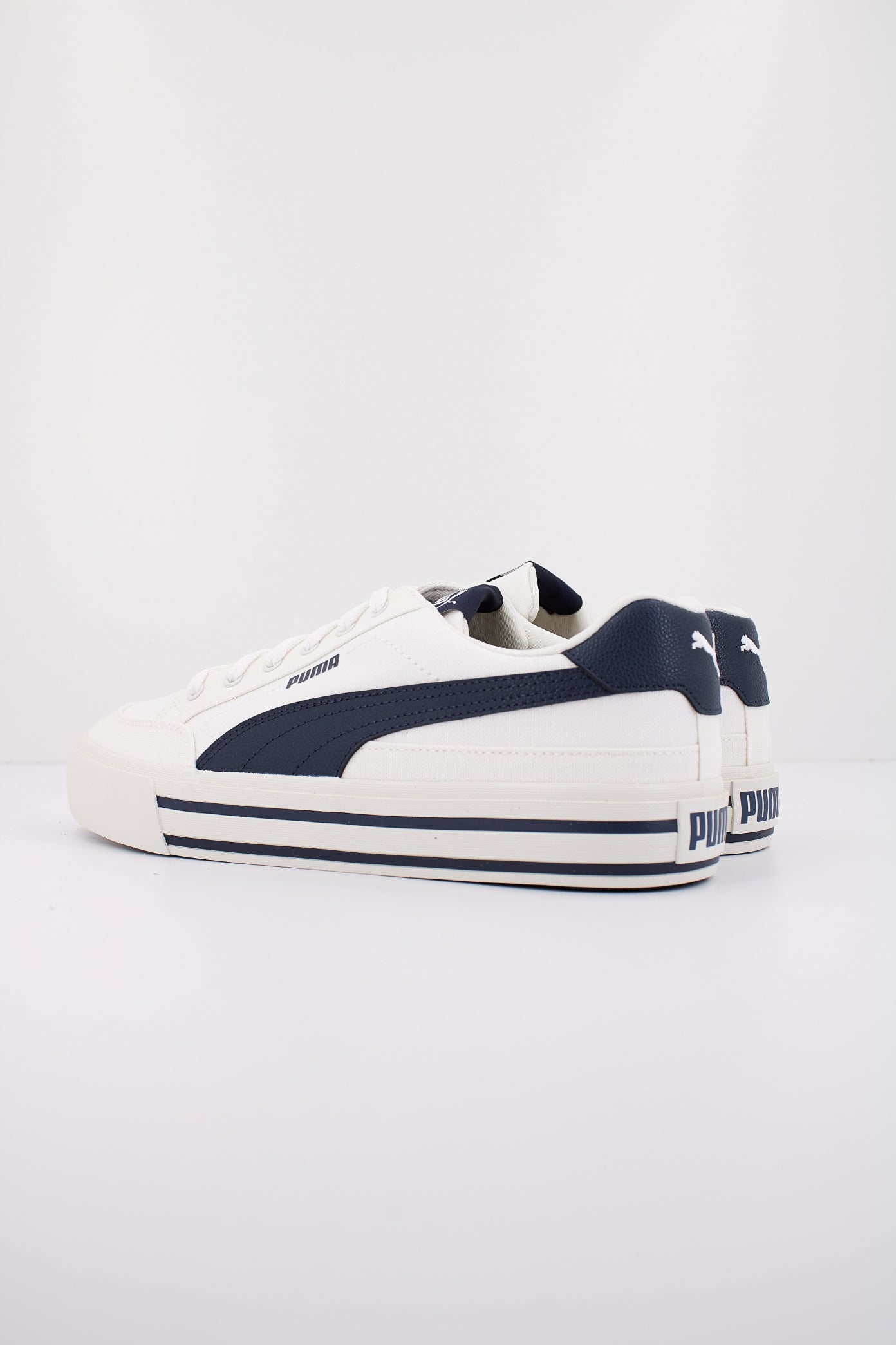 PUMA COURT CLASSIC VULC F en color WHITE  (3)
