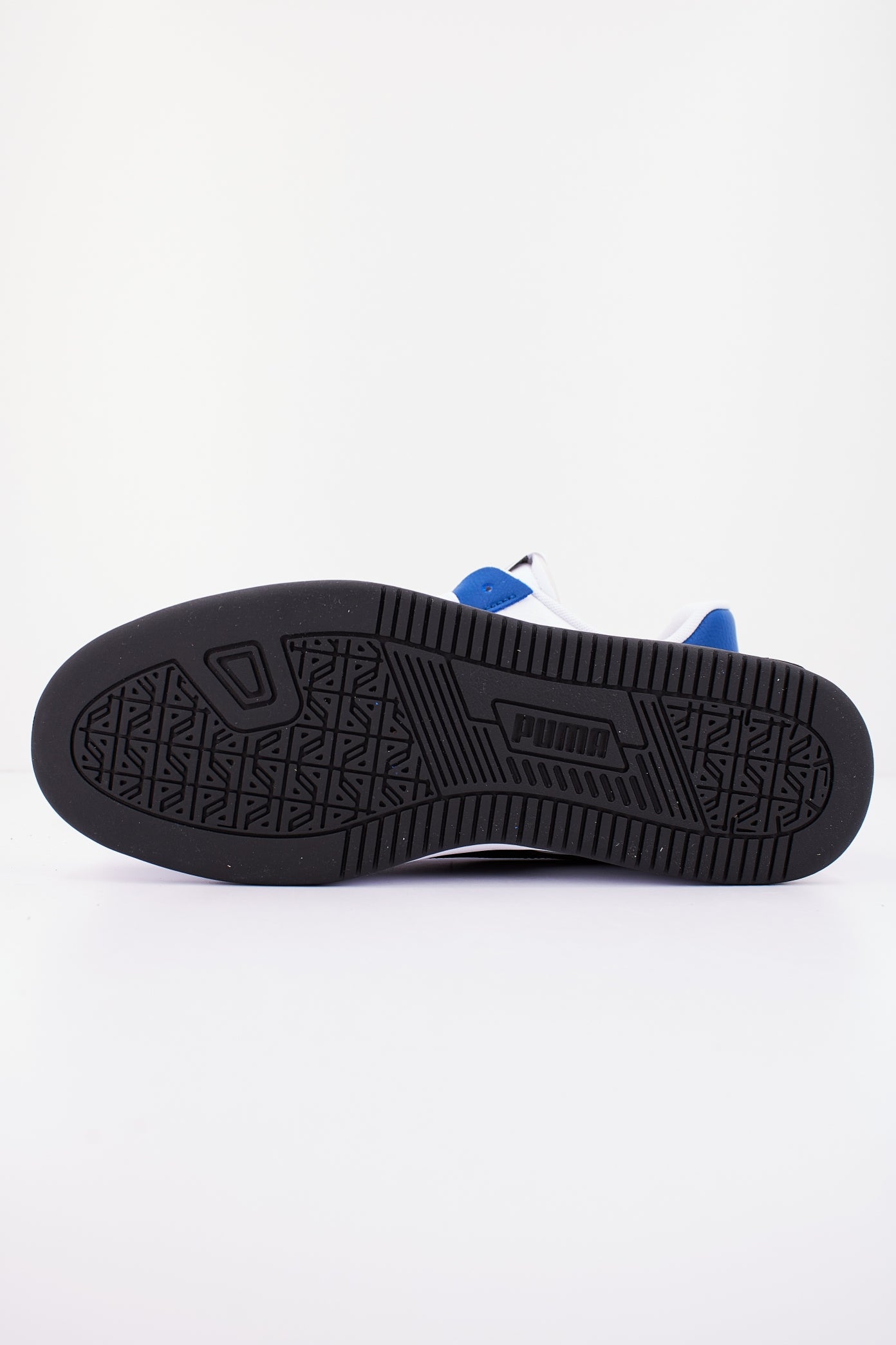 PUMA CAVEN . VTG en color BLACK  (4)