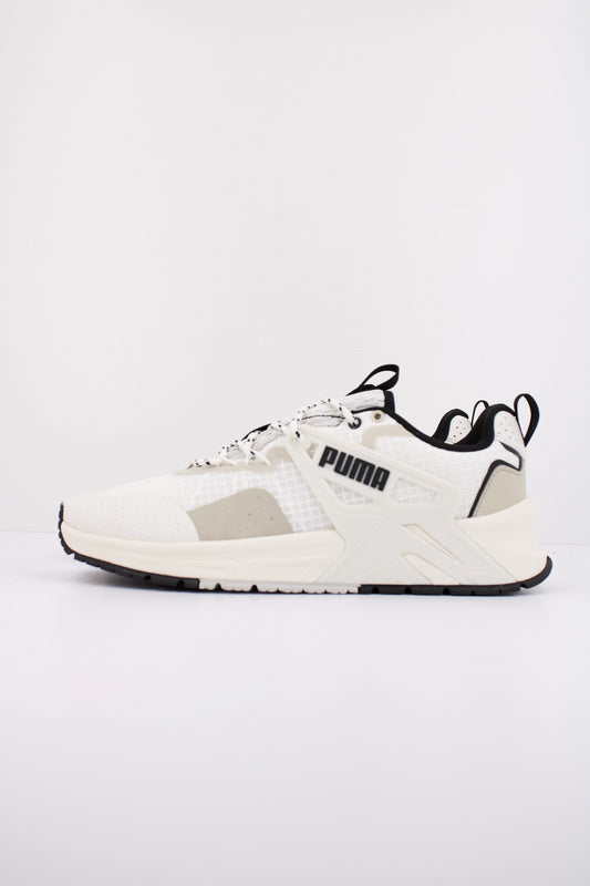 PUMA PACER + TRAIL en color WHITE  (1)