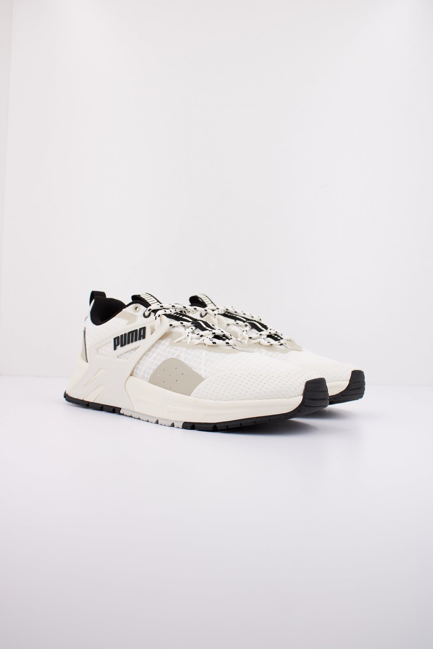 PUMA PACER + TRAIL en color WHITE  (2)