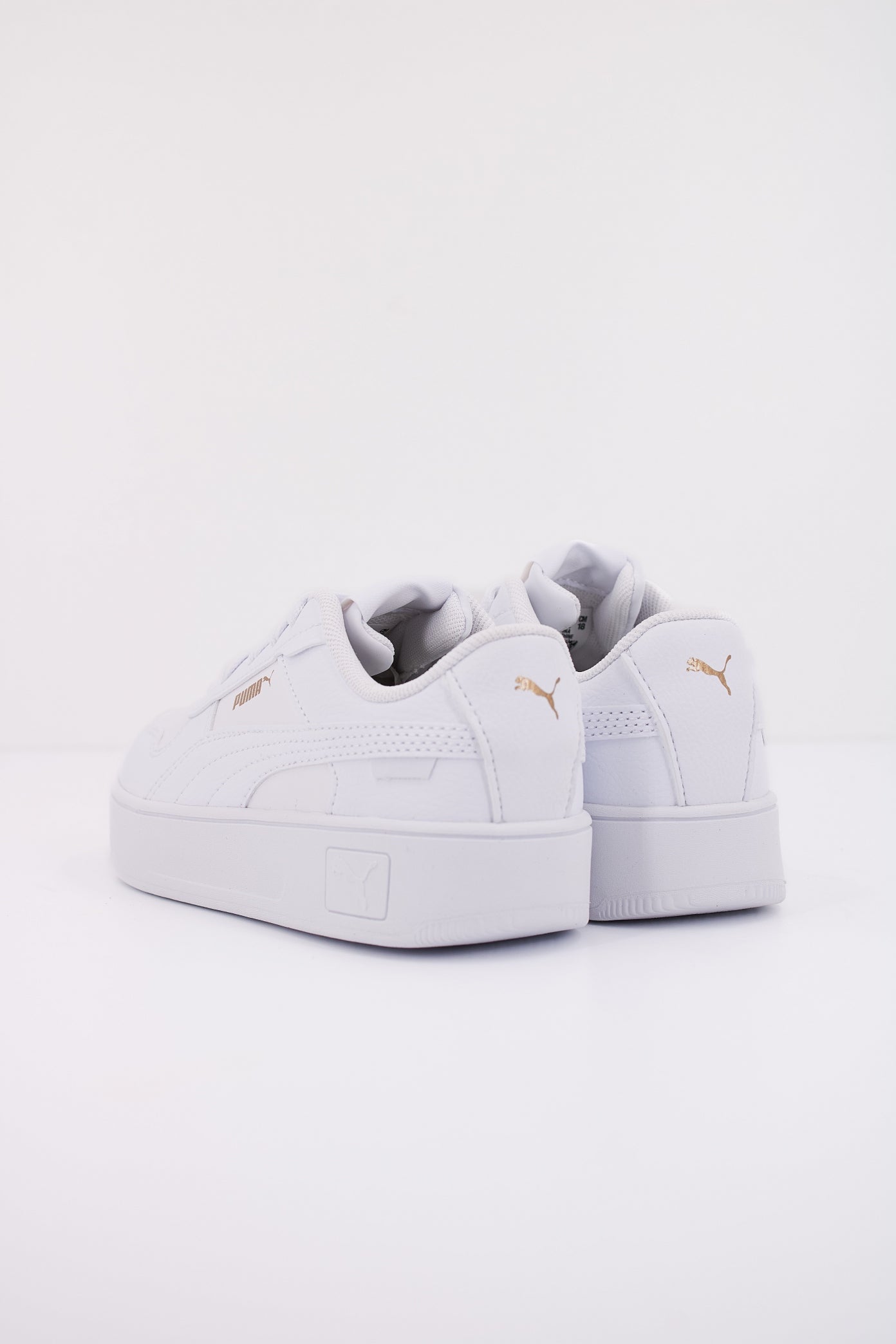 PUMA CARINA STREET PS en color WHITE  (4)