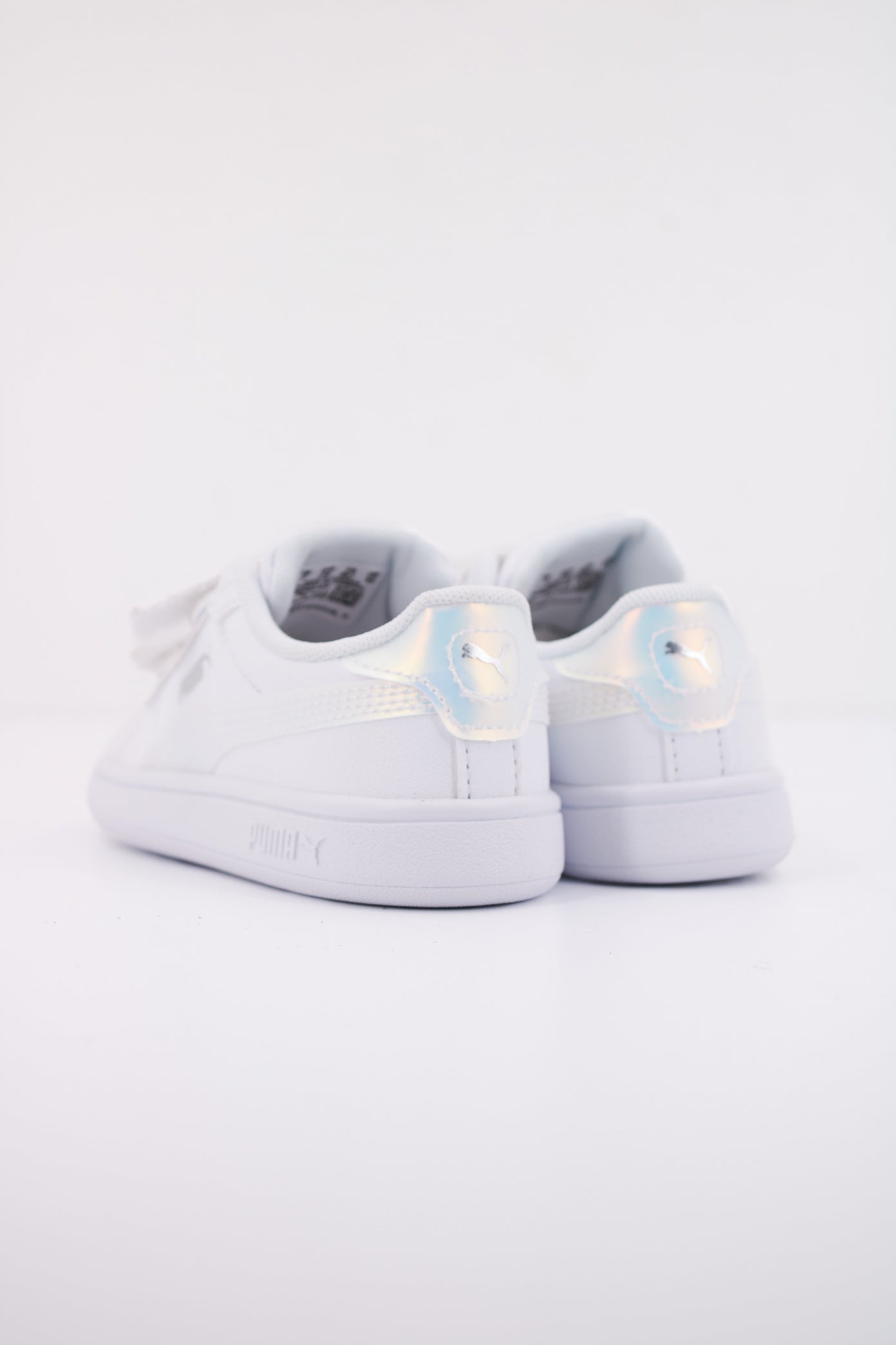 PUMA SMASH . HOLO . V en color WHITE  (4)