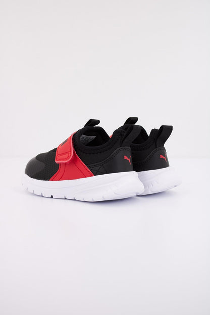PUMA EVOLVE SLIP ON INF en color BLACK  (4)