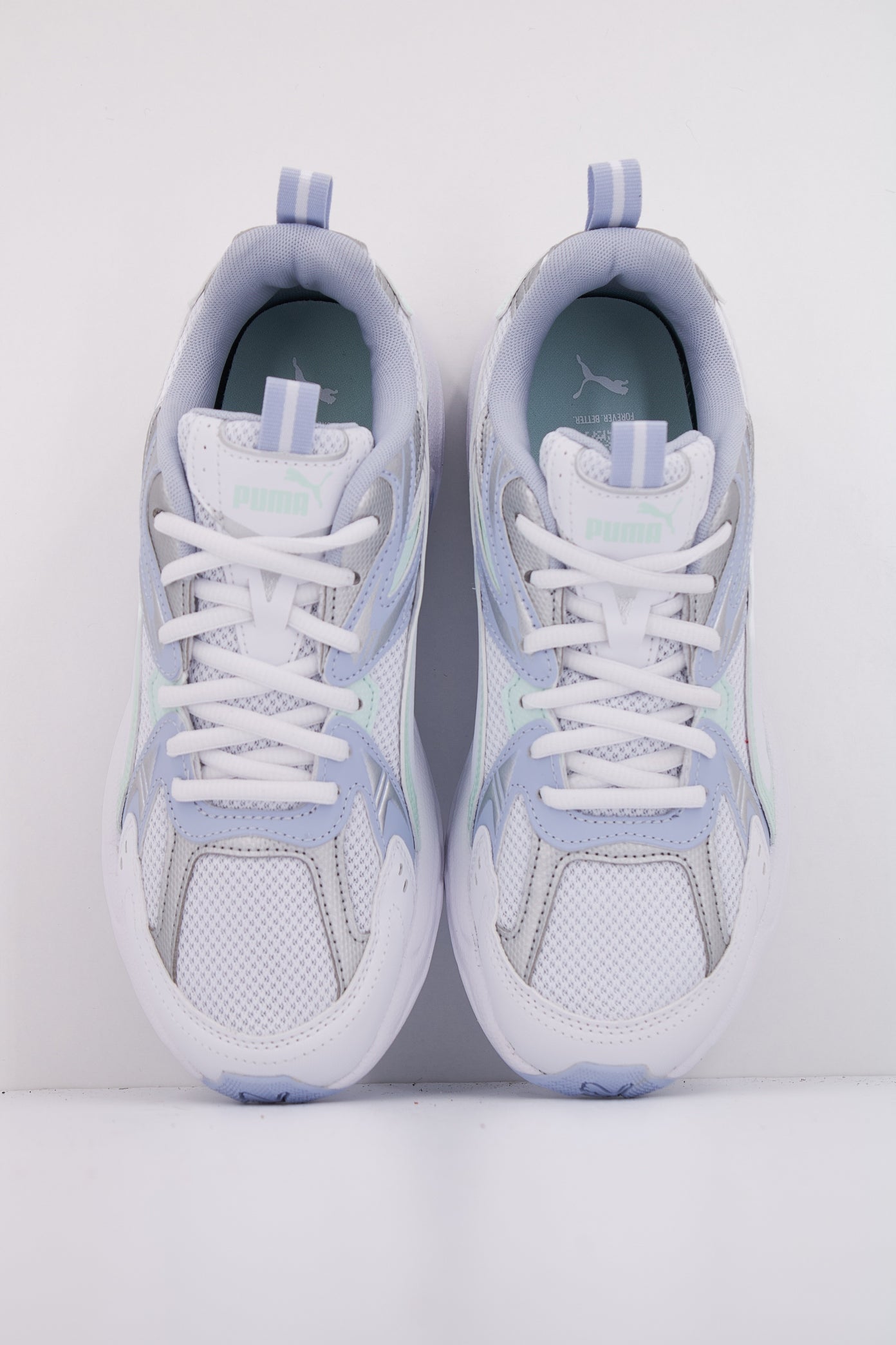 PUMA MILENIO TECH en color WHTBLU  (3)