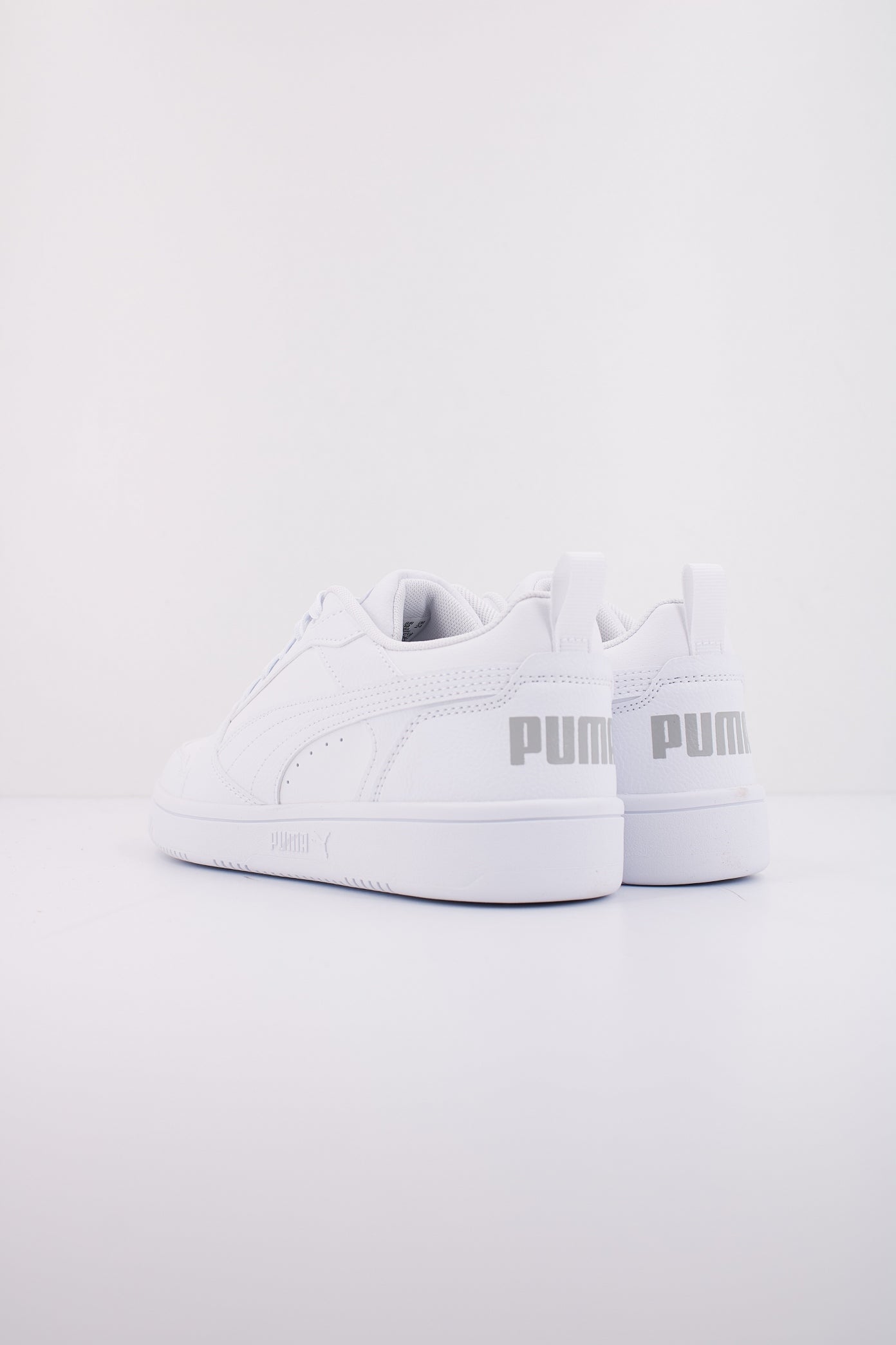 PUMA REBOUND V LO JR en color WHITE  (4)