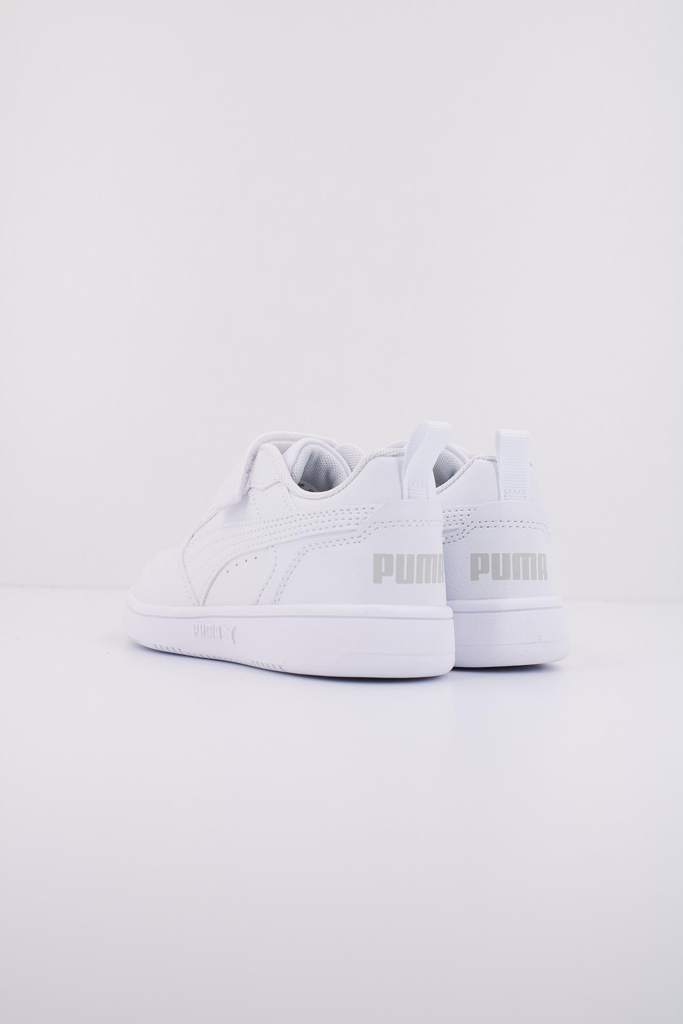 PUMA REBOUND V LO AC+ PS en color WHITE  (4)