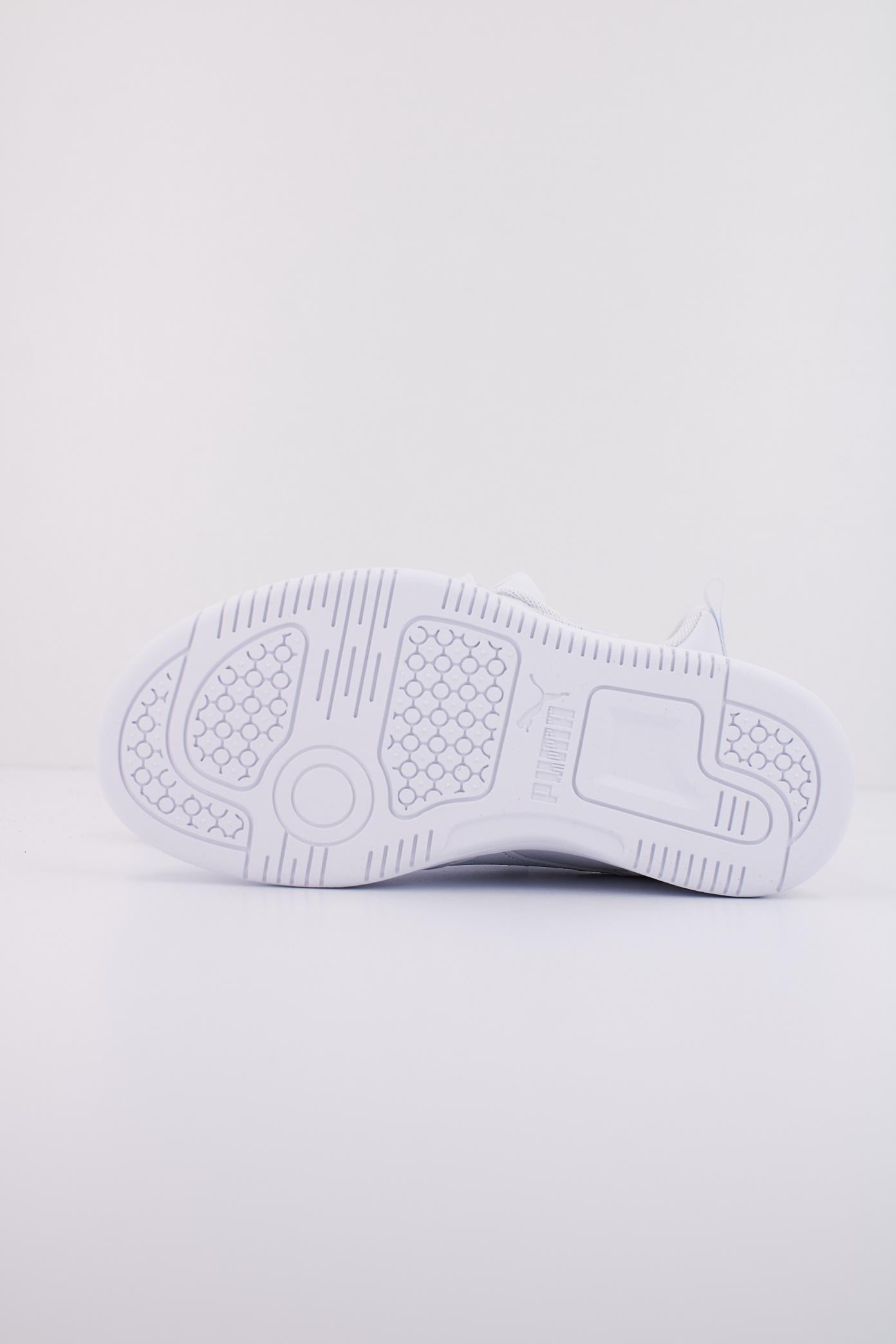 PUMA REBOUND V LO AC+ PS en color WHITE  (5)
