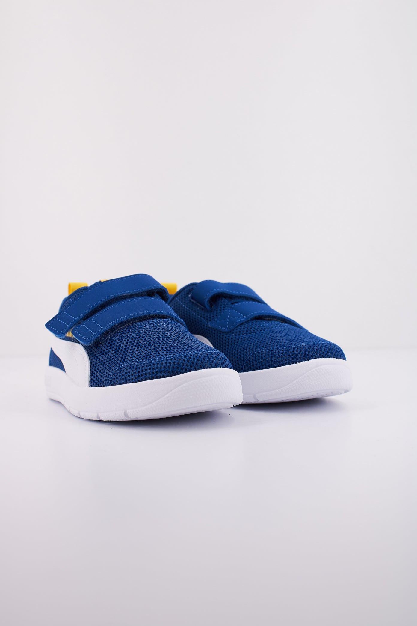 PUMA COURTFLEX V MESH PS en color BLUE  (2)
