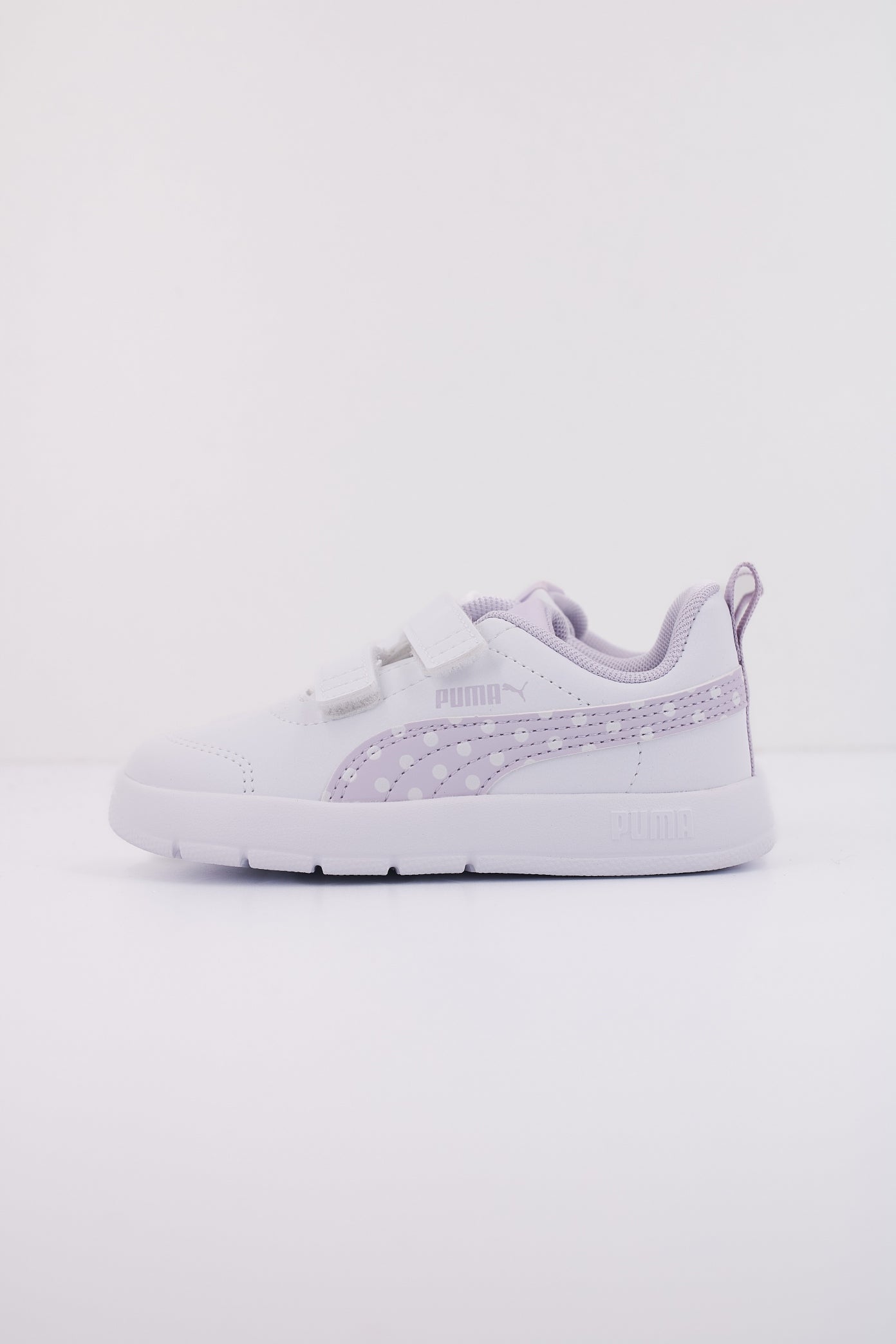 PUMA COURTFLEX V DOTTY V en color WHITE  (1)