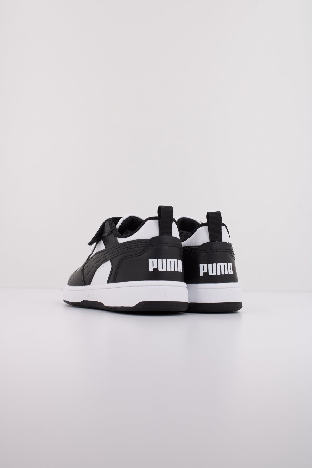PUMA PUMA REBOUND V LO A en color WHITE  (4)