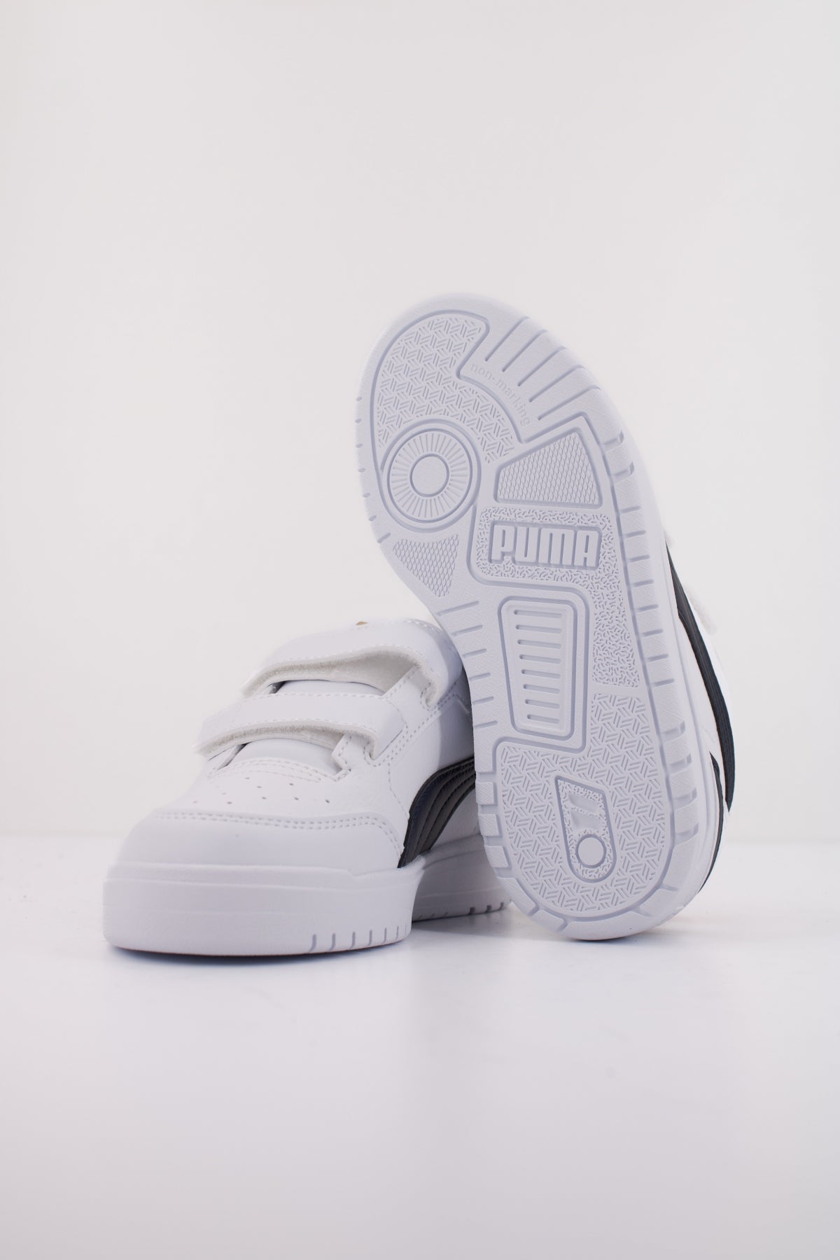 PUMA SHUFFLE DOWNTOWN LO  en color WHITE  (5)
