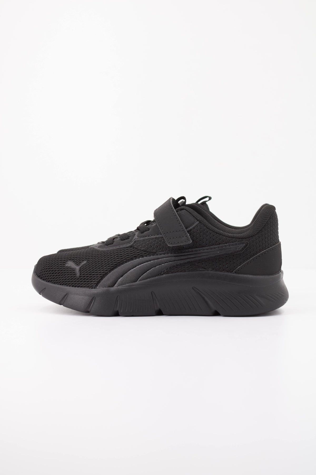 PUMA  en color BLACK  (1)