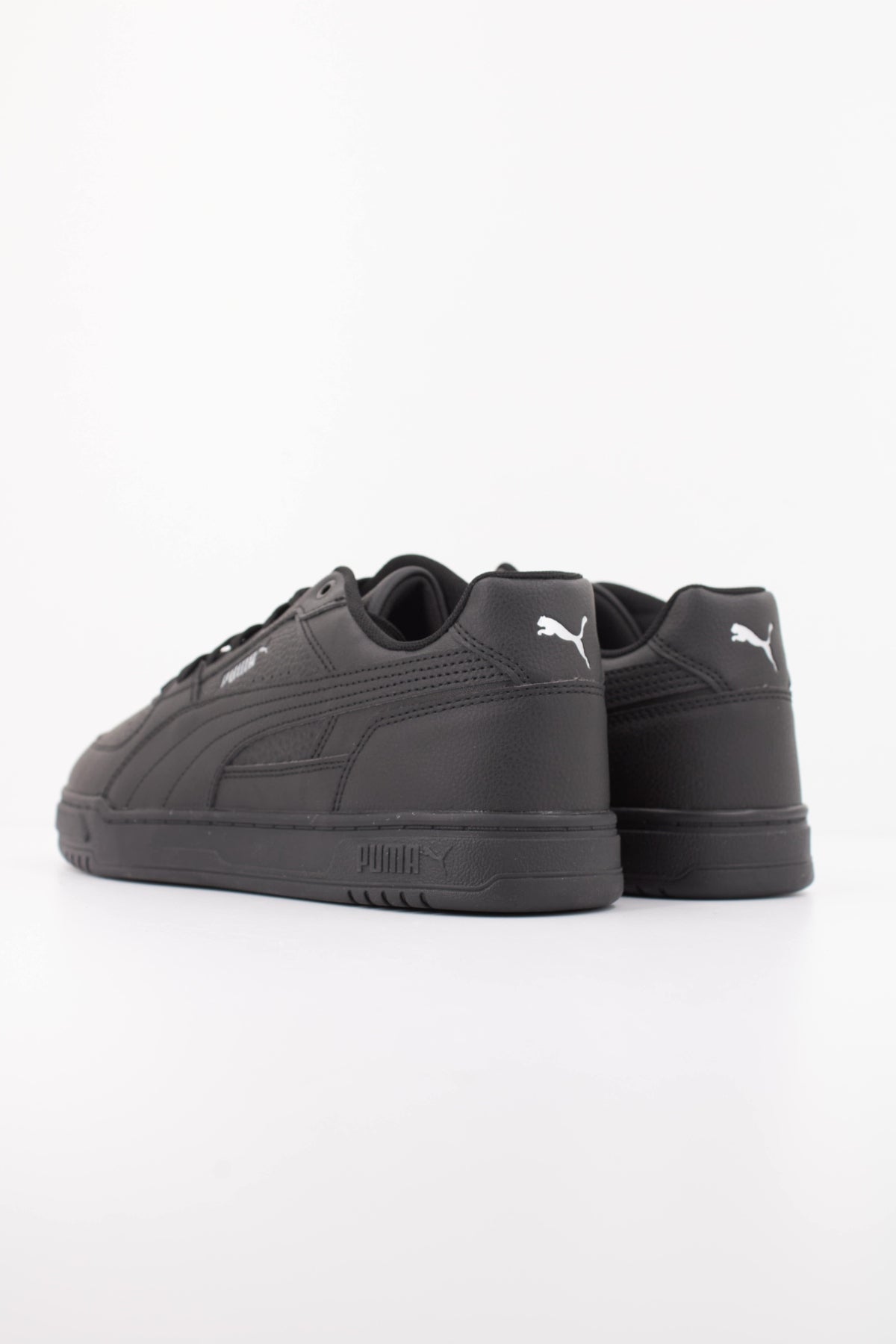 PUMA  en color BLACK  (4)