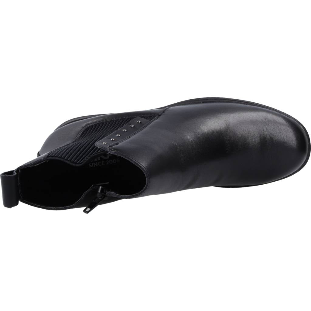 CHIKA CONDE   en color NEGRO  (7)