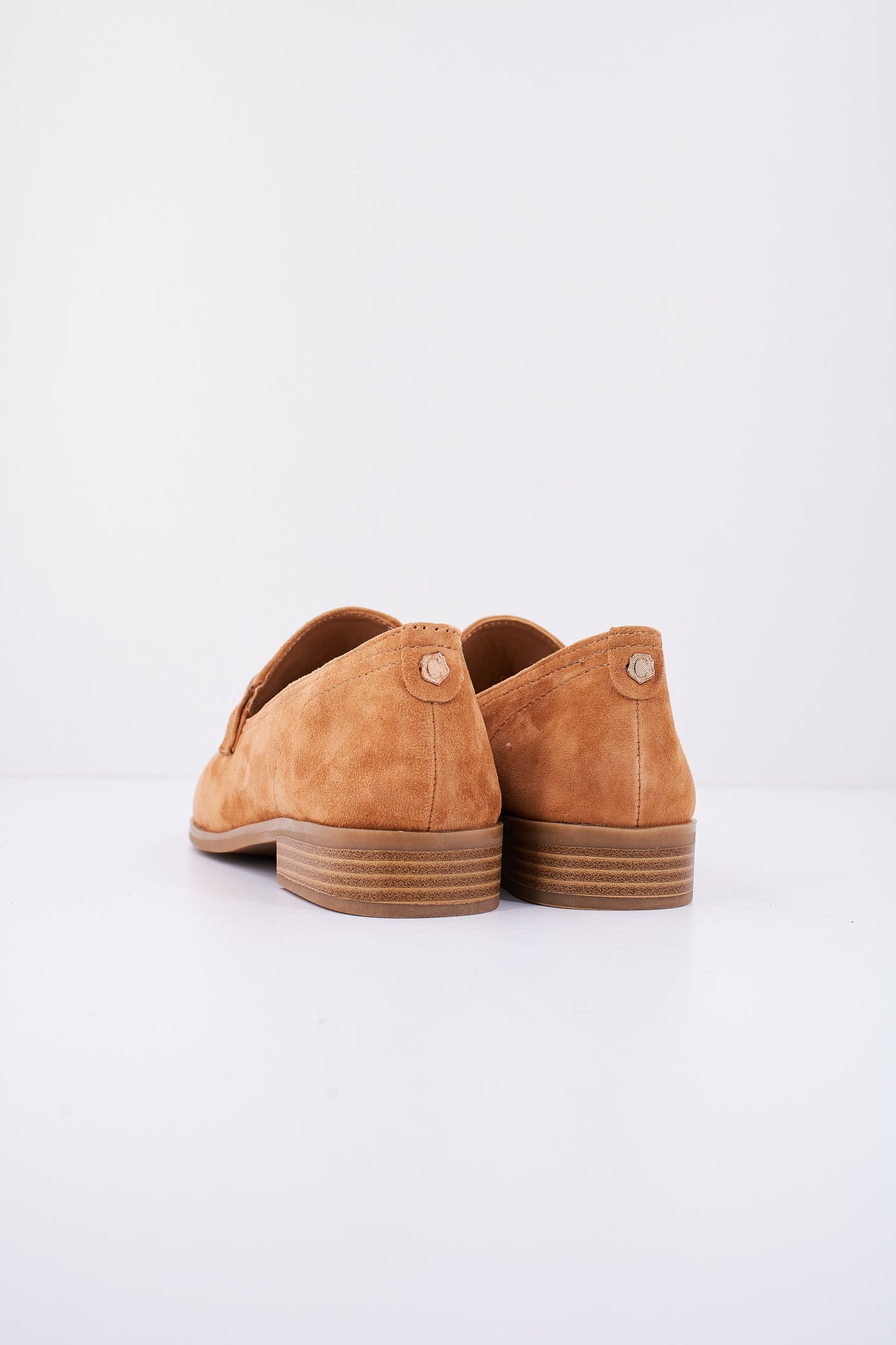 CARMELA c en color CAMEL  (3)