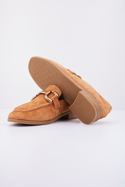 CARMELA c en color CAMEL  (4)