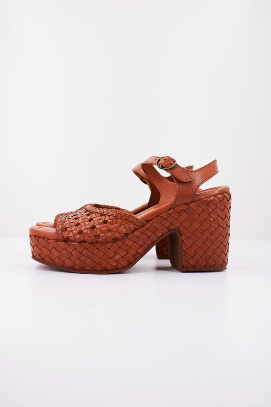 CARMELA c en color CAMEL  (1)