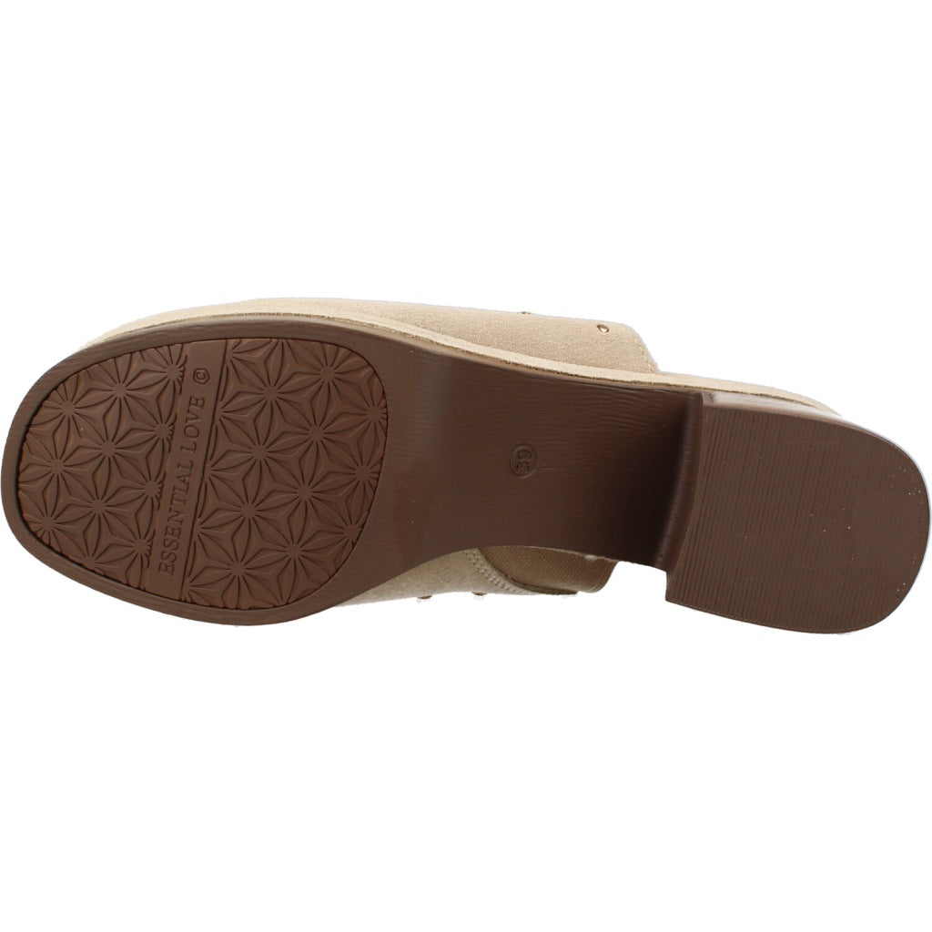 CARMELA ZUECOS en color BEIGE  (6)