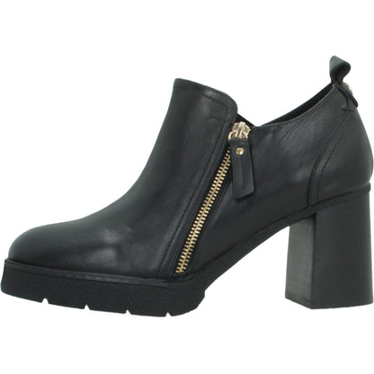 CARMELA C ZAPATO ABOTI en color NEGRO  (2)