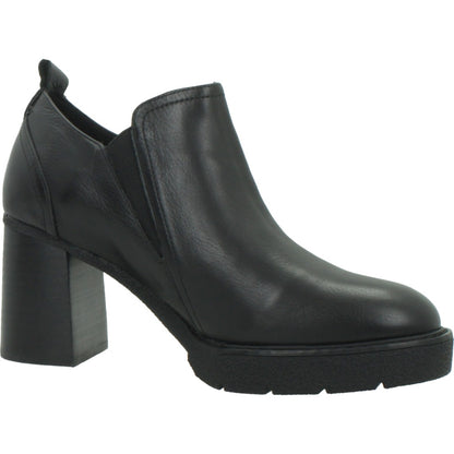 CARMELA C ZAPATO ABOTI en color NEGRO  (5)