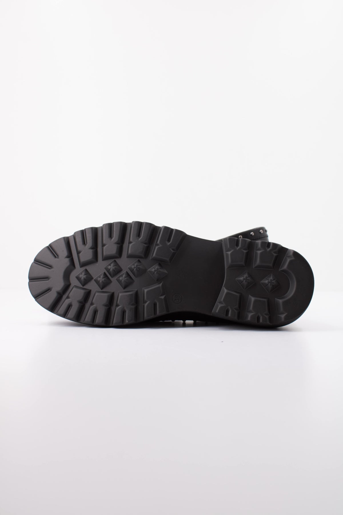 CARMELA C ZAPATO SRA en color NEGRO  (5)