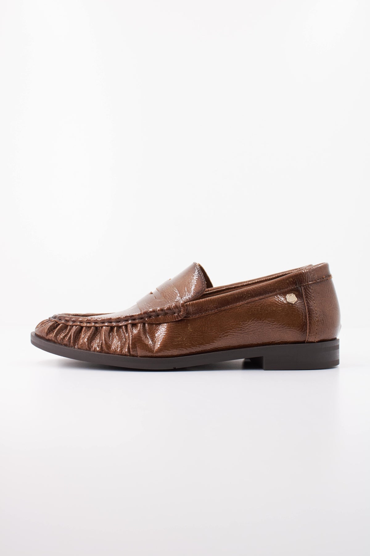 CARMELA C ZAPATO SRA en color TAUPE  (1)