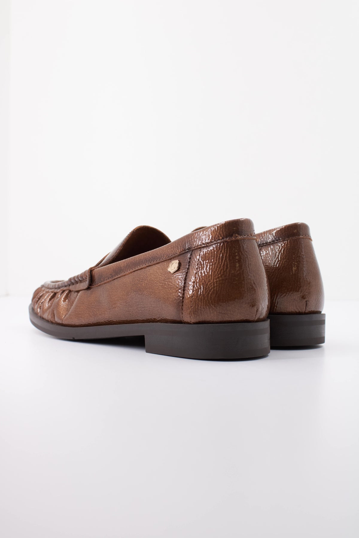 CARMELA C ZAPATO SRA en color TAUPE  (4)