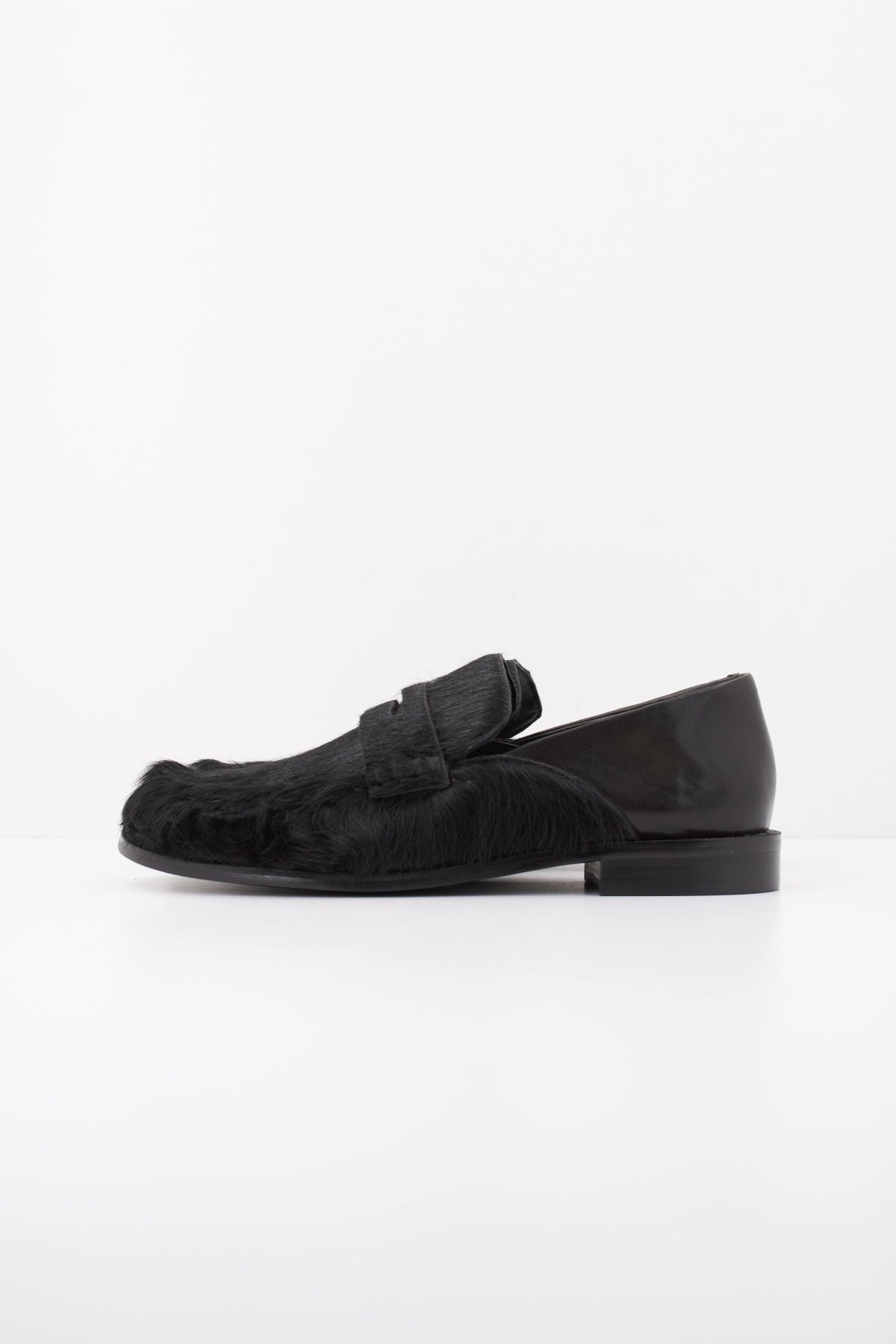 PALOMA BARCELO BLANCHE en color BLACK  (1)