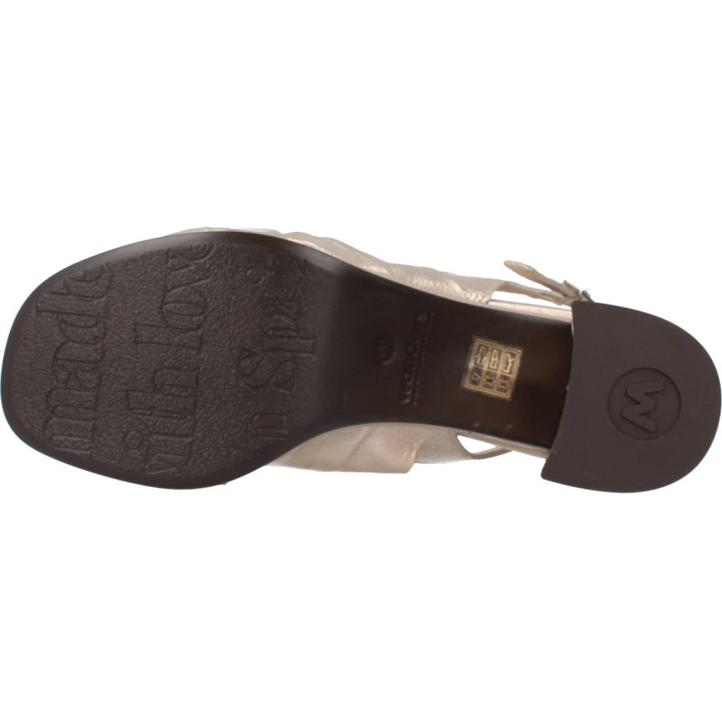 WONDERS F  en color PLATINO  (6)