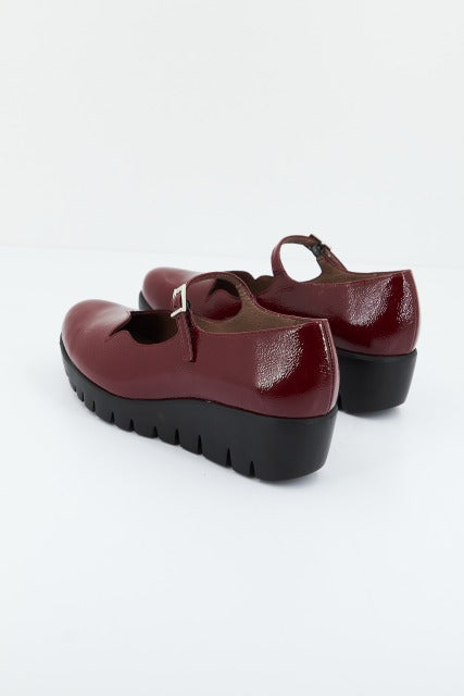 WONDERS LACK en color VINO  (2)