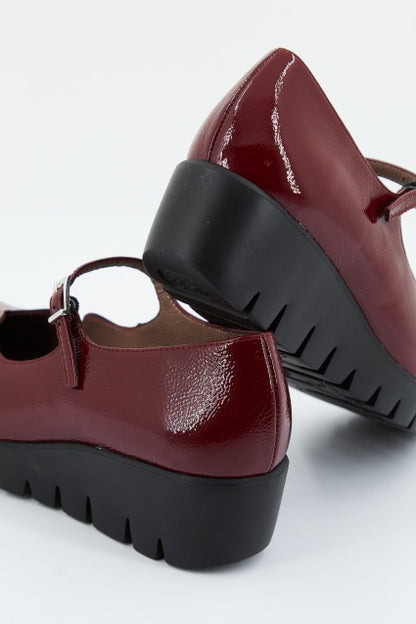 WONDERS LACK en color VINO  (4)