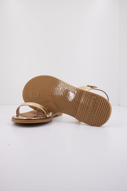 WONDERS A  en color ORO  (4)